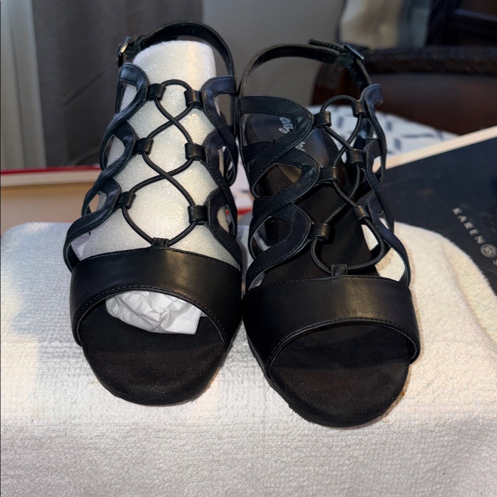 Easy Street. Elegant brown Strappy Heeled Sandals